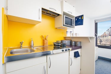 1 bed studio, Fulham Palace Road, Hammersmith, London, W69PA - Image 1